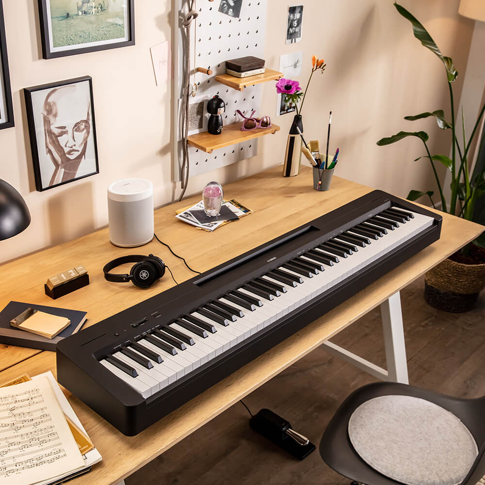 Yamaha P-145 Digital Piano